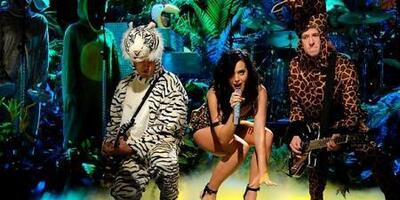 скачать клип Katy Perry - Roar - Live