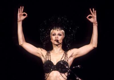 скачать клип Madonna - Vogue - Live