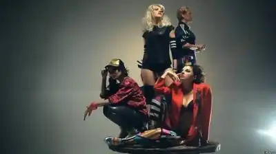 скачать клип Пающие Трусы - Василёк