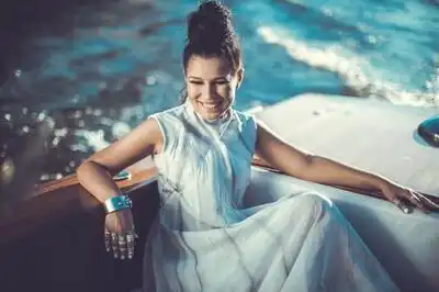 скачать клип Ёлка - Нарисуй мне небо