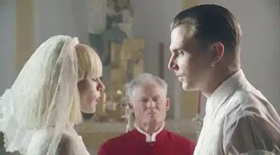 скачать клип Hurts - Blind