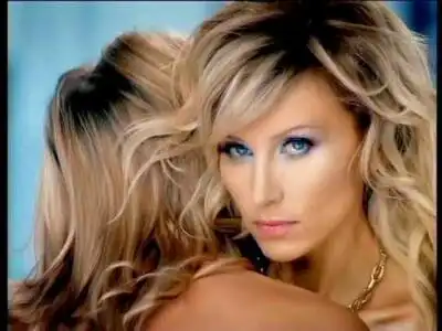 скачать клип Reflex - Люблю