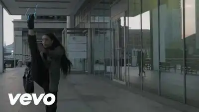 Скачать клип