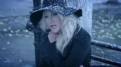 скачать клип Катя Бужинская - Померещилось