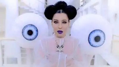 скачать клип Ёлка - Грею счастье