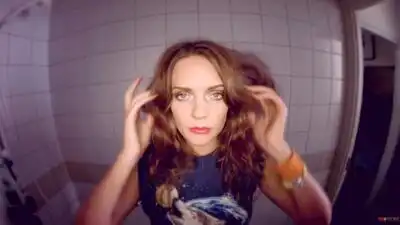 скачать клип Tove Lo - Habits
