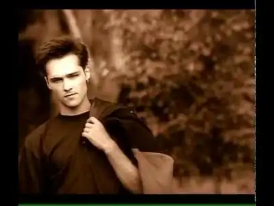 скачать клип Юрий Шатунов - И упав на колени