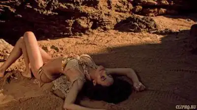 скачать клип Yandel - Encantadora