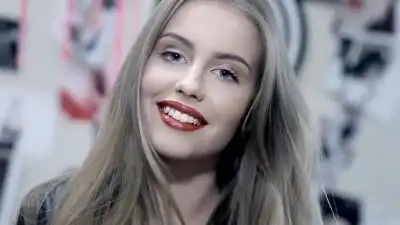 скачать клип Нервы - Глупая