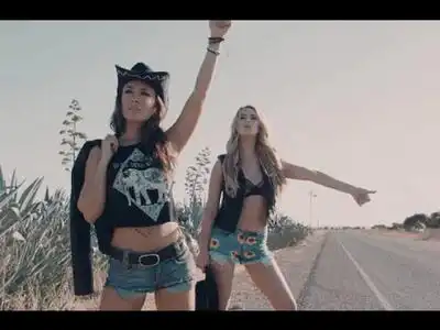 скачать клип Pep and Rash - Red Roses