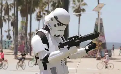 скачать клип Sharam - August House