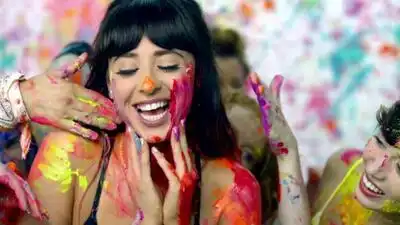 скачать клип Foxes - Let Go for Tonight