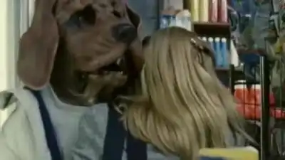 скачать клип Daft Punk - Da Funk