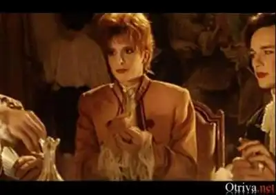 скачать клип Mylene Farmer - Libertine