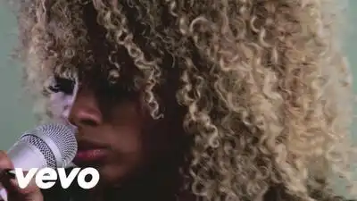 Скачать клип