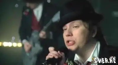 скачать клип Fall Out Boy - Thnks fr th Mmrs