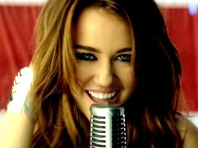 скачать клип Miley Cyrus - Party In The U.S.A
