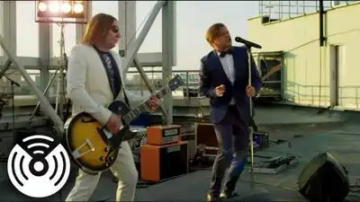 Скачать клип