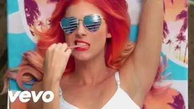скачать клип Bonnie McKee - American Girl