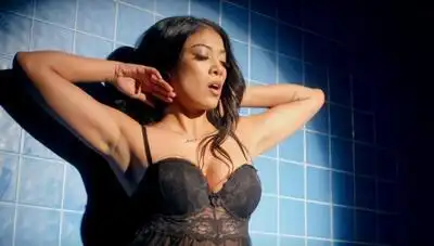 скачать клип Timbaland ft. Mila J - Don\'t Get No Betta