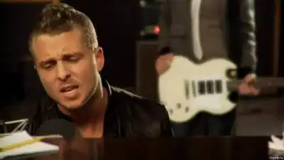 скачать клип Timbaland ft. OneRepublic - Apologize