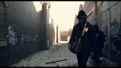 скачать клип Future - Gangland