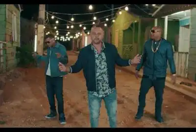 скачать клип Juan Magan ft. Gente De Zona - He Llorado
