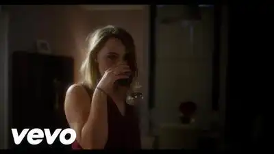 скачать клип Hozier - Cherry Wine