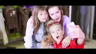 скачать клип Зина Куприянович - Навстречу ветру