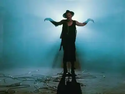 скачать клип KRUGERS - Стерва