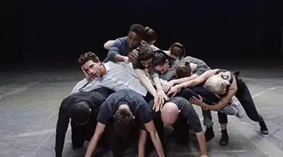 скачать клип MIKA - Good Guys