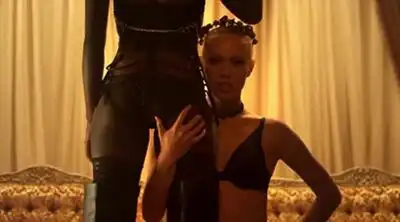 Скачать клип