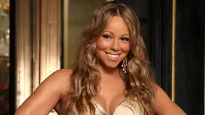 скачать клип Mariah Carey - Obsessed