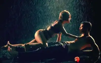 Скачать клип