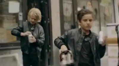 Скачать клип