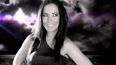 скачать клип Kario and Yaret - Piensas En Mi