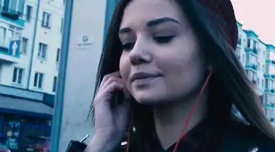 скачать клип Green Grey ft. MONATIK - Под дождём