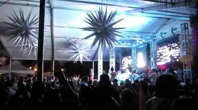 скачать клип Spankox ft. Sensato and Aexxi - Banana