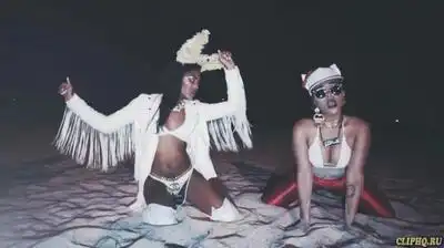 Скачать клип