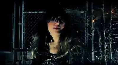 скачать клип Krewella - Killin It