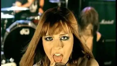 скачать клип Наталья Подольская - Nobody hurt no one