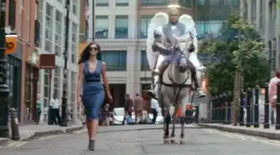 скачать клип Robbie Williams - Candy