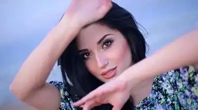 скачать клип Aisha - Таю я