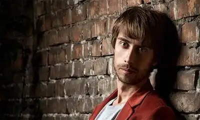 скачать клип Sender - Love