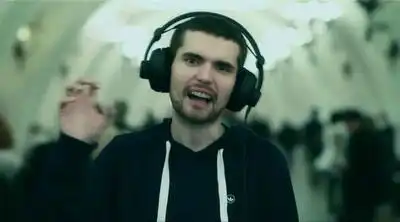 скачать клип Noize MC и RasKar - Микромир