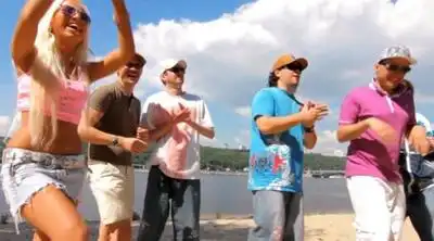 скачать клип Bad Balance - Город у реки