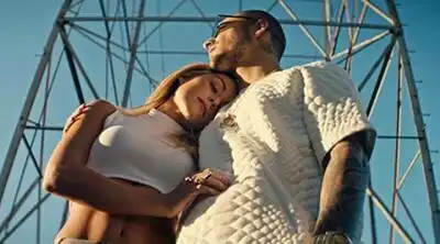 скачать клип Maluma - El Perdedor