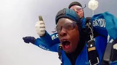 скачать клип Jack Garratt - Surprise Yourself