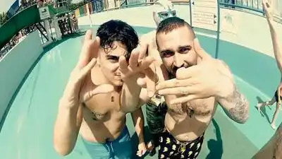 Скачать клип