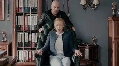 скачать клип Lanskoy and Co. - Падаю (OST Физрук)